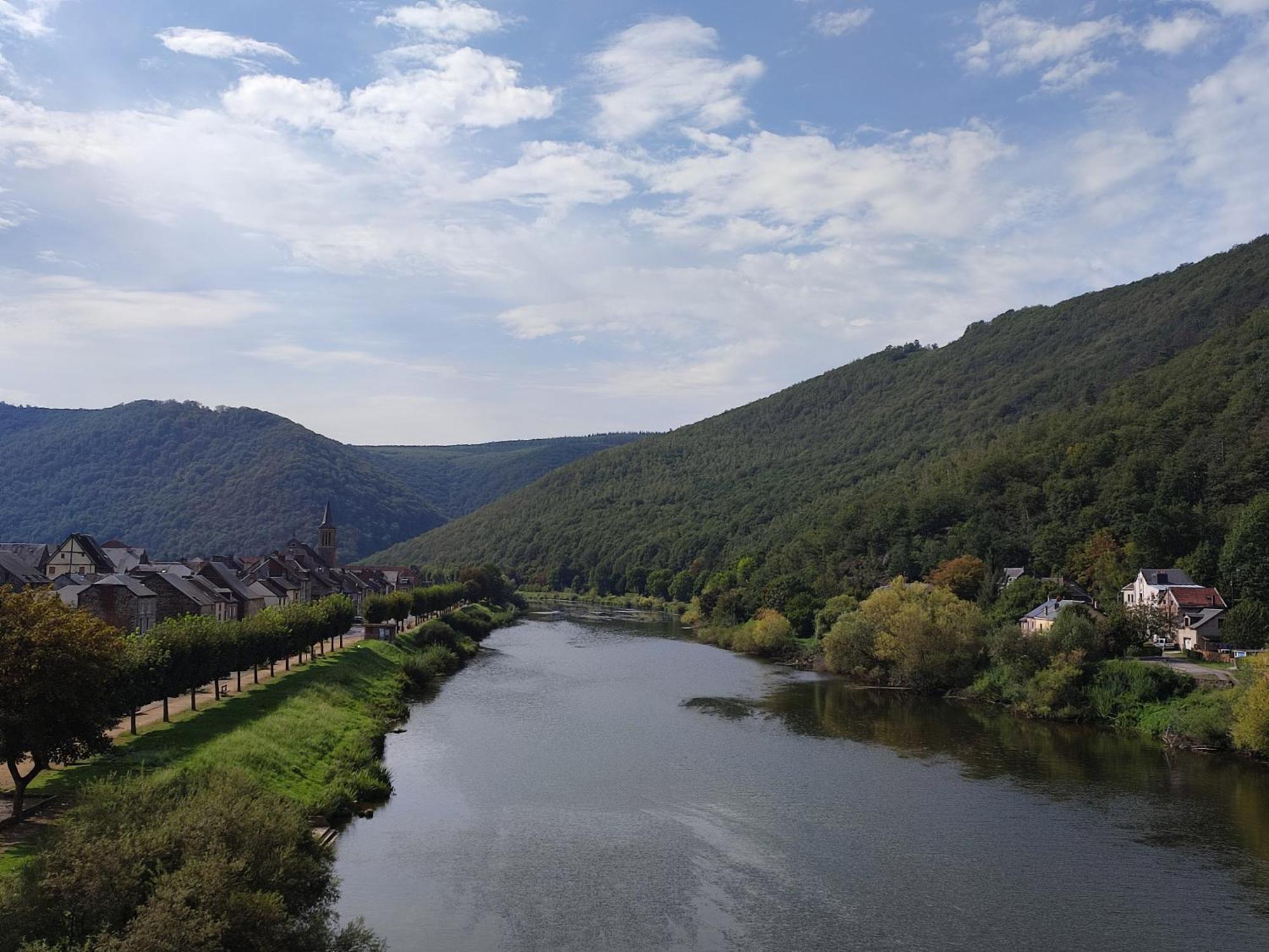Entre Meuse Et Foret Revin  Екстер'єр фото