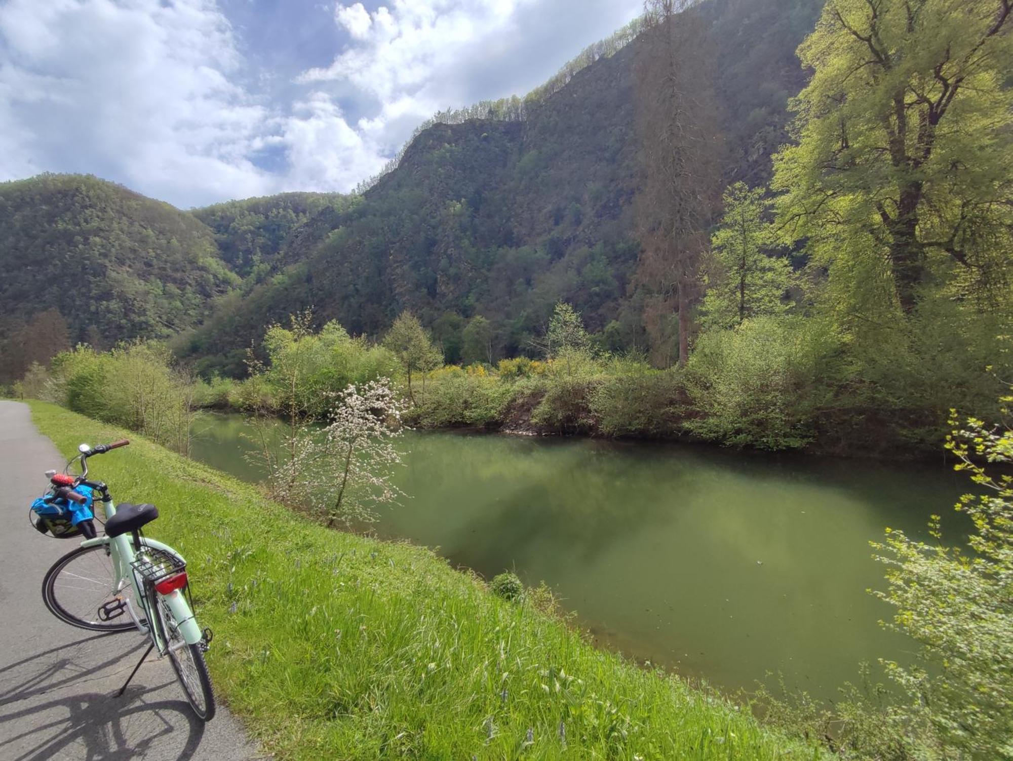 Entre Meuse Et Foret Revin  Екстер'єр фото